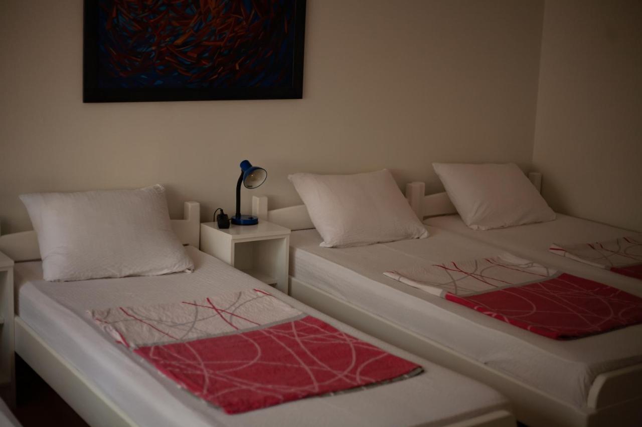 Apartments Azra Mostar Bagian luar foto