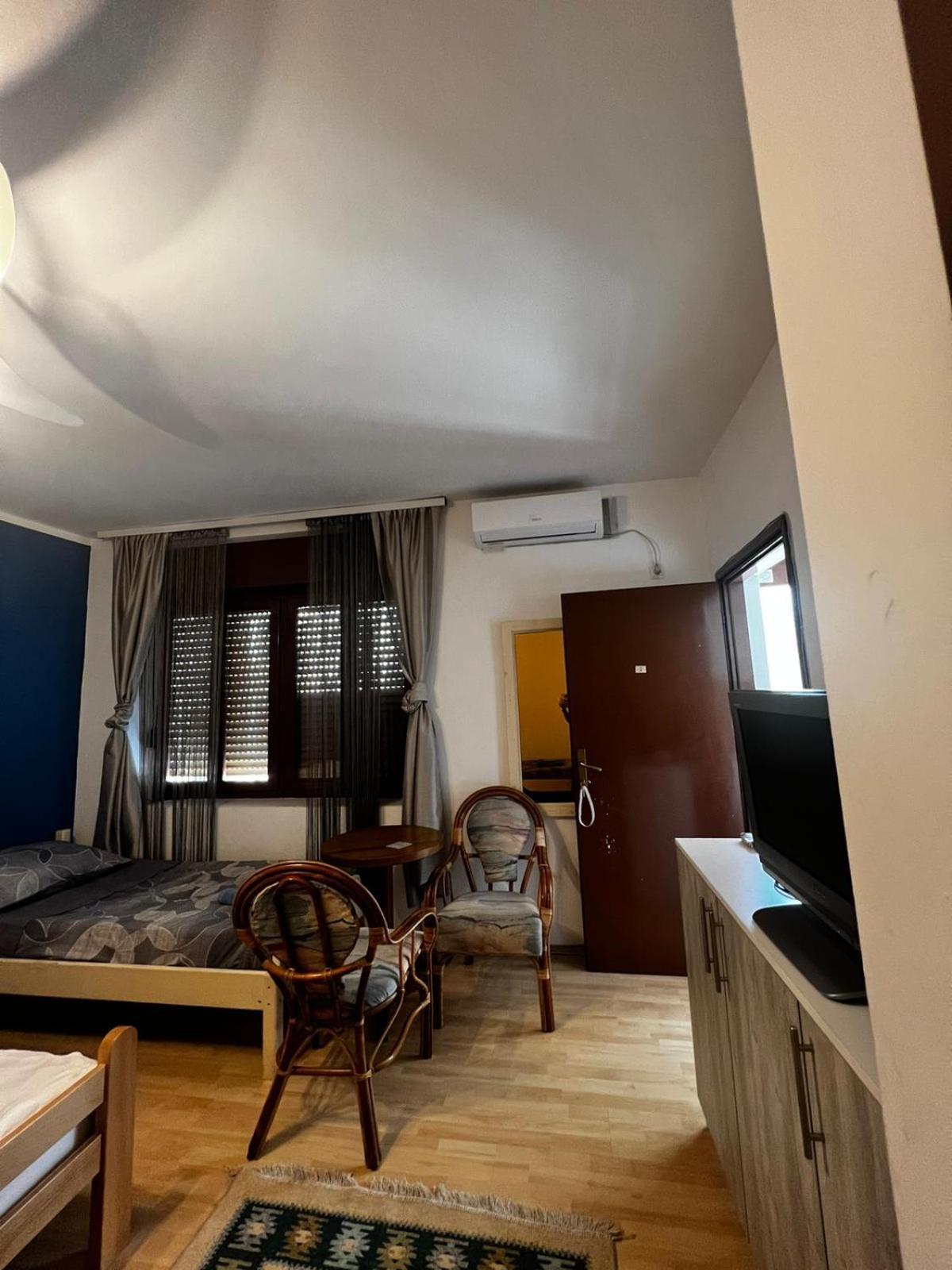Apartments Azra Mostar Bagian luar foto